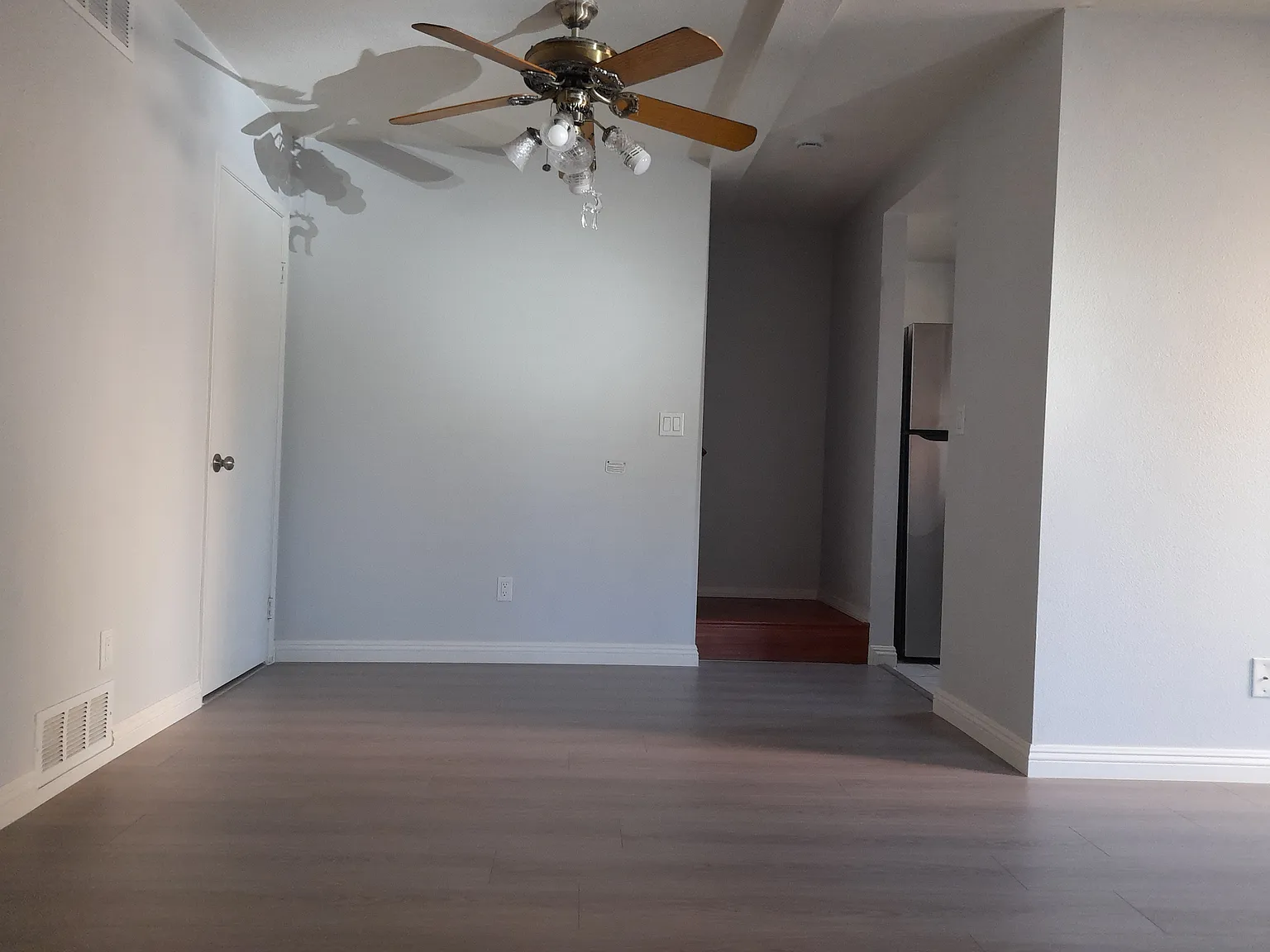 2 bed, 2.5 bath, 1085 sqft, $2,590 — Photo 3