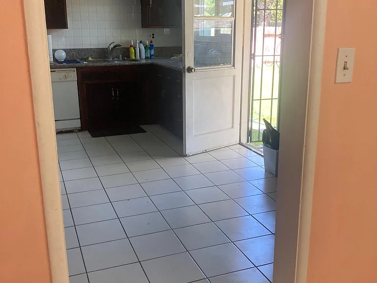 145 E Quincy Ave — Photo 11