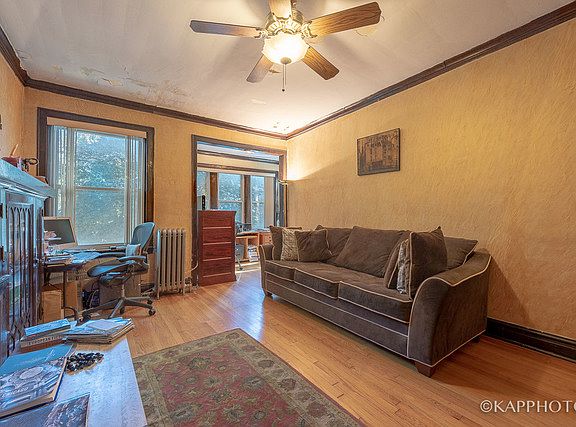 4th image of 2515 W Cortez St