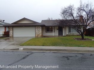 907 Kelton St, Tehachapi, CA 93561
