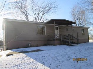 1029 N Indiana Ave, Syracuse, IN 46567