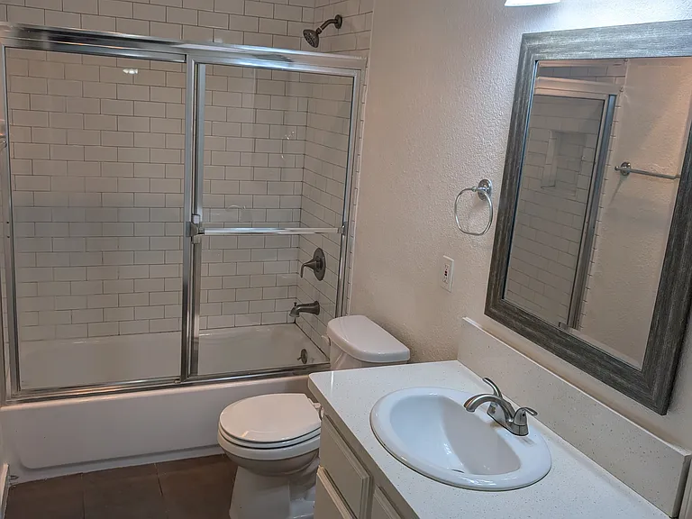 7014 Lanewood Ave #6 — Photo 13