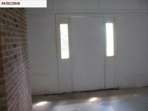 4th image of 240 Morrows Memorial Dr