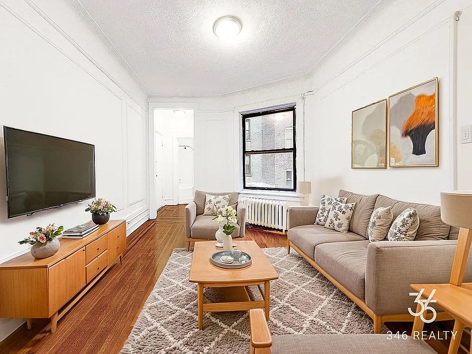 1st image of 256 Seaman Ave #2