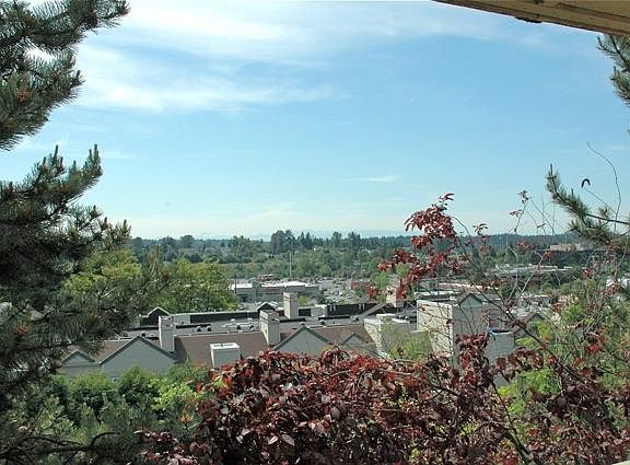 4th image of 3811 130th Ln SE APT C4