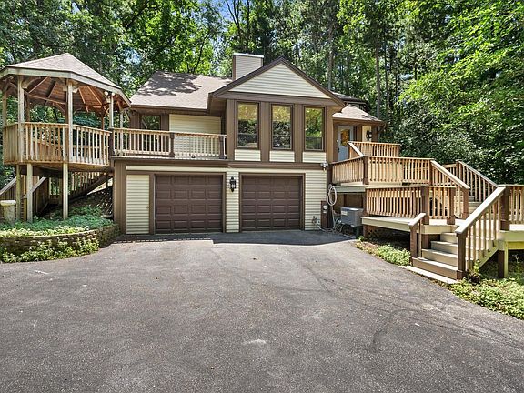 2nd image of W358S4711 Chickory COURT