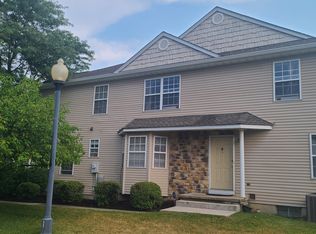 305 Cobblestone Ct, Monmouth Junction, NJ 08852