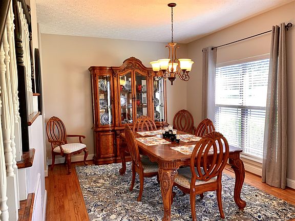 5th image of 125 Roaden Ct