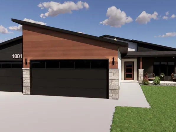 1001 S Moonlight Cir, Brandon, SD 57005