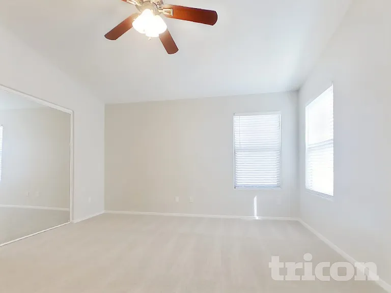 10819 W Virginia Ave — Photo 9