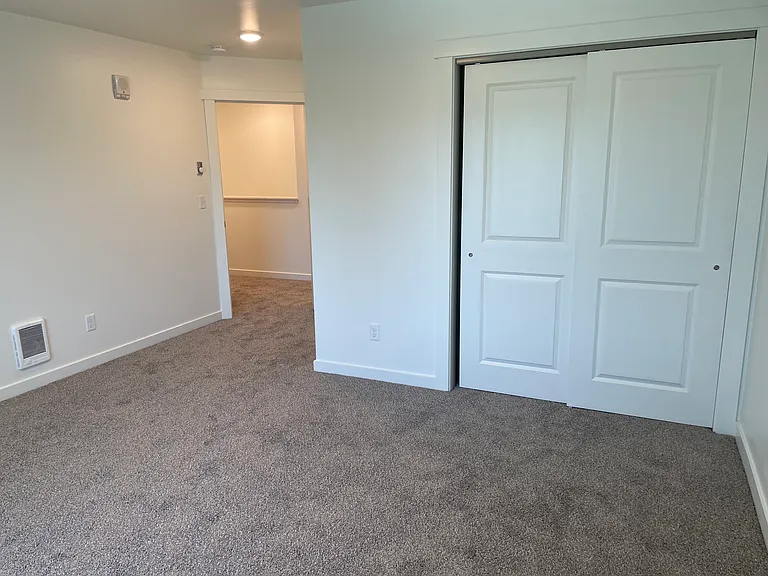 609 N Water St #401 — Photo 6