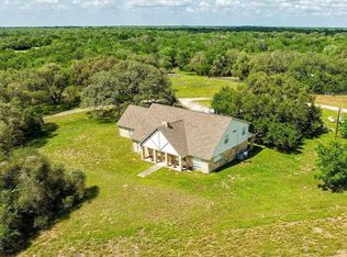 2421 Fm 155, Hallettsville, TX 77964