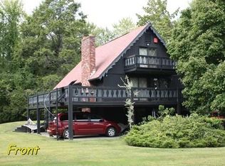 663 River Rd, Agawam, MA 01001