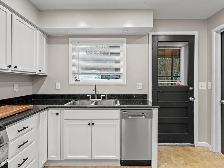 2277 S Overlook Rd — Photo 21