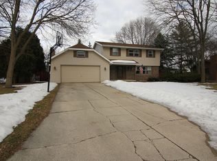3639 Ulmcrest Ct, Green Bay, WI 54301
