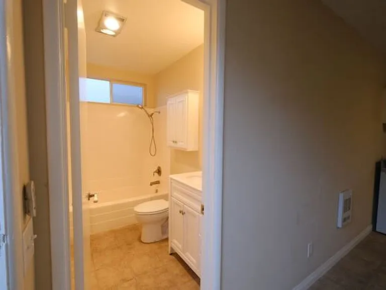 CAM353 — Photo 3