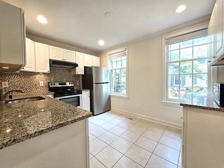 5135 Westbard Ave — Photo 8