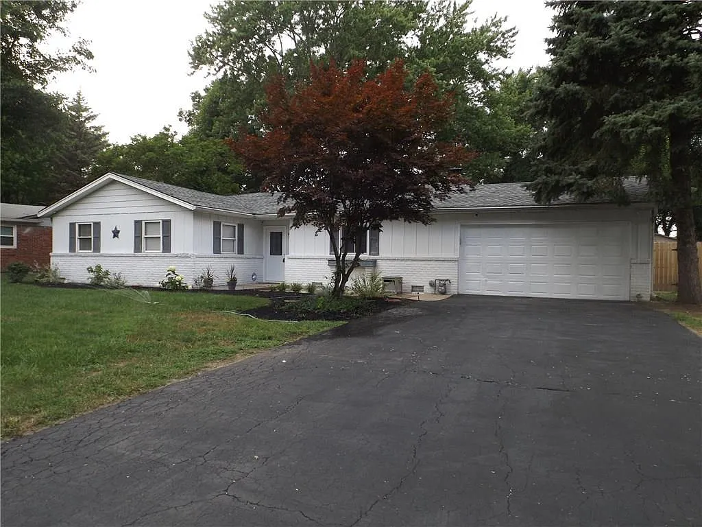 7024 Tower Ct photo 1