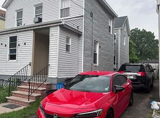 25 Orchard St, Elizabeth, NJ 07208