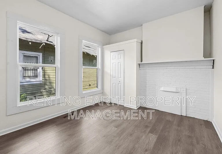 608 Fulton Ave SW — Photo 10