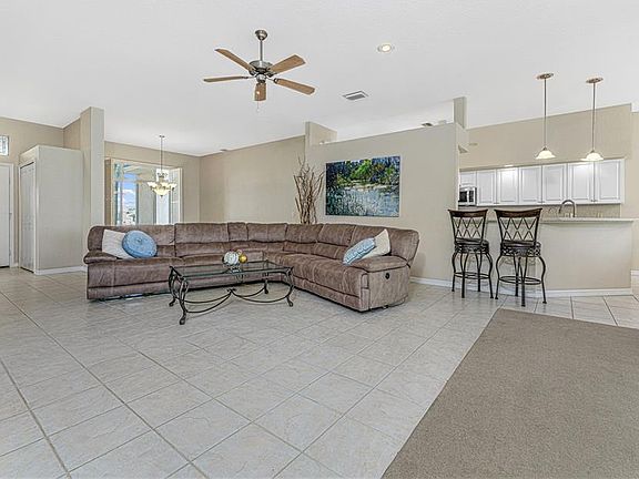 3rd image of 5041 Almar Dr