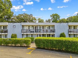 4 Wyndover Woods Ln APT 23, White Plains, NY 10603