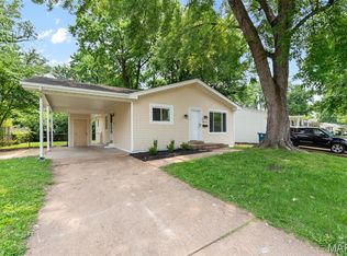 6714 Sandy Hill Dr, Hazelwood, MO