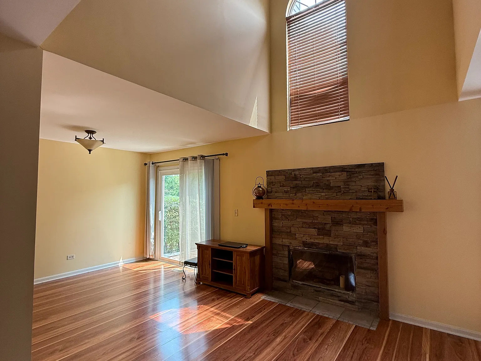 5847 Delaware Ave — Photo 2