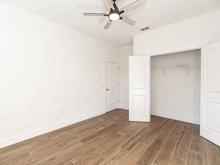 1709 Holly Rd — Photo 50