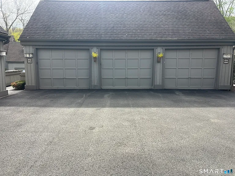 593 Heritage Vlg #D — Photo 10