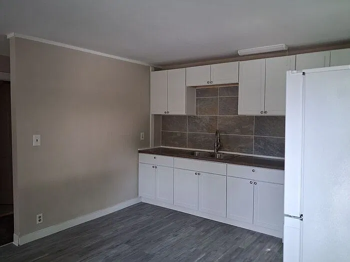 2 bed, 1.0 bath, $900 — Photo 4