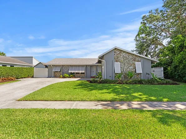 5435 Rose Marie Avenue N, Boynton Beach, FL 33472