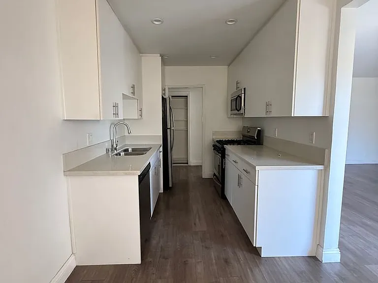255 N Union Ave — Photo 8