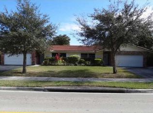3991 Woodside Dr, Coral Springs, FL 33065