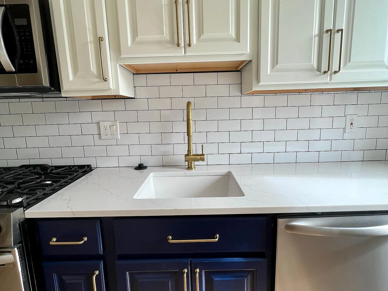 2 bed, 1.5 bath, 1200 sqft, $2,575 — Photo 3