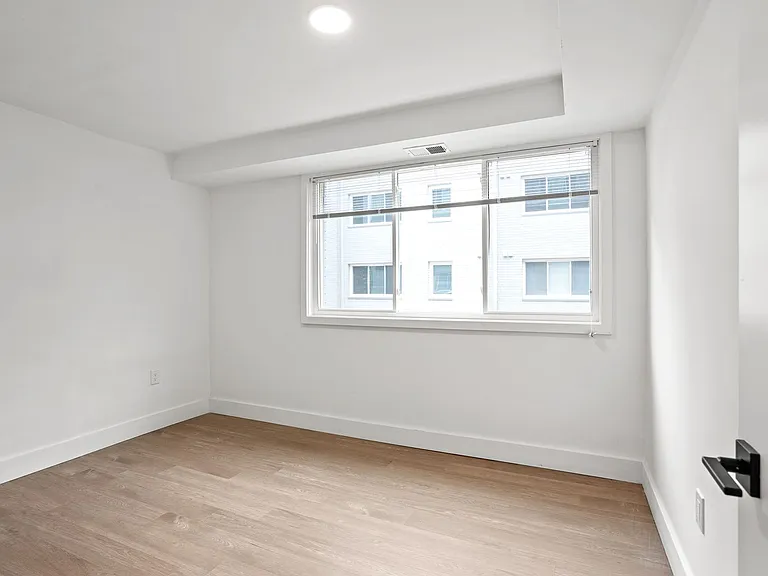 Modern Living at The Horizon | Prime Northwest DC Location — Photo 35