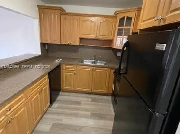 6125 W 20th Ave APT 312, Hialeah, FL 33012
