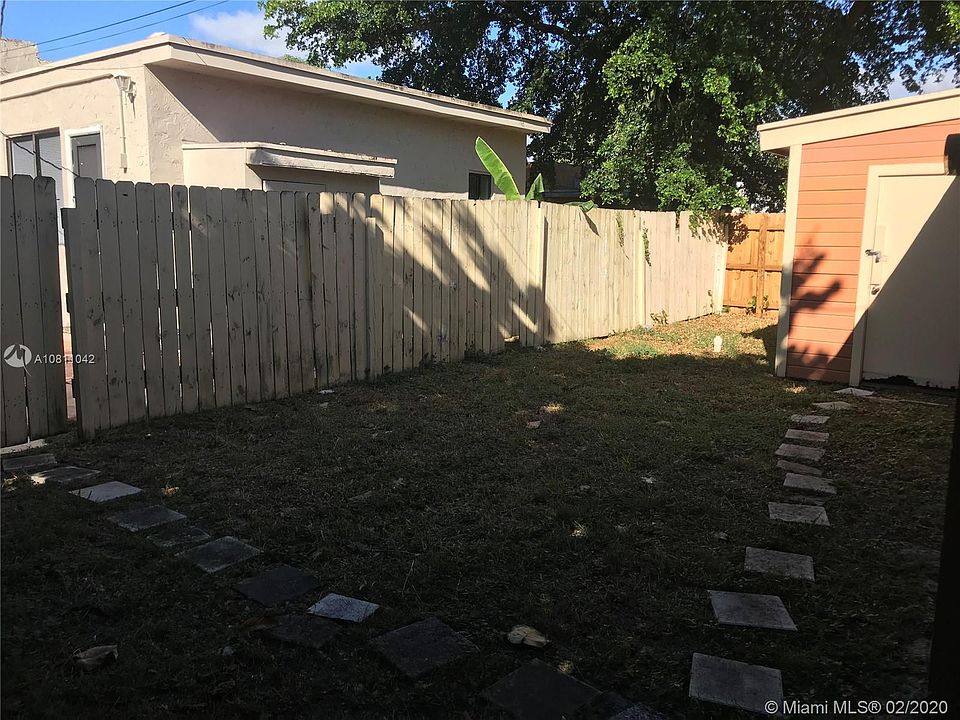 1st image of 2516 Cleveland St #C