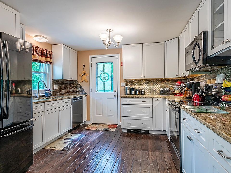 1st image of 393 Morse Hill Road