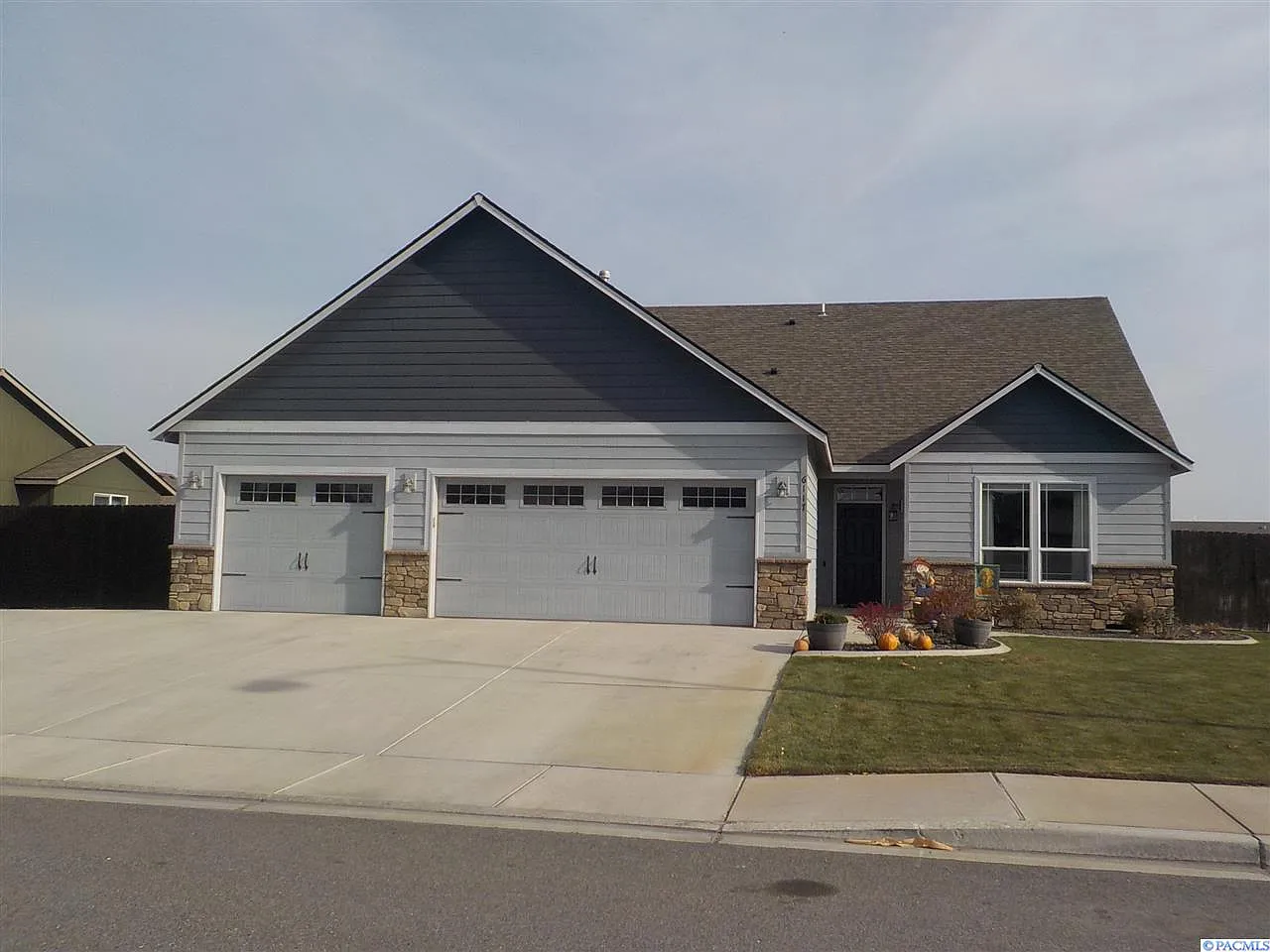 6117 Bulldog Ln photo 1
