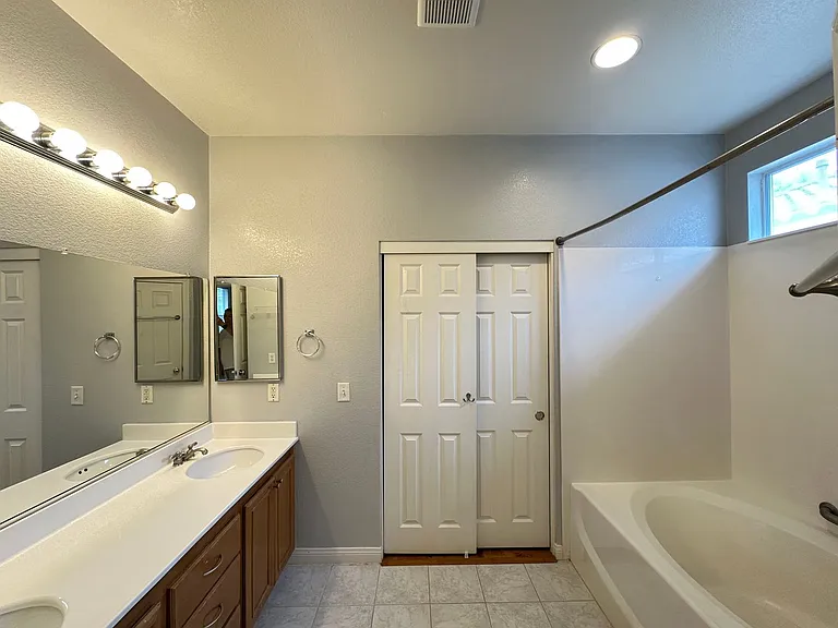 7509 Mulgrave Ct — Photo 12