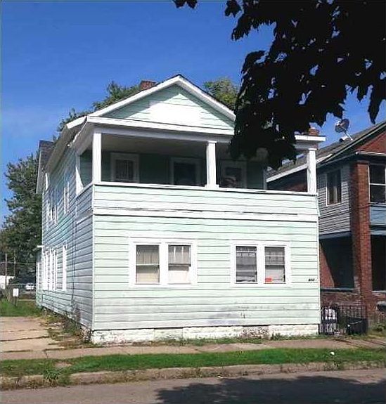 2nd image of 432 W 17th St