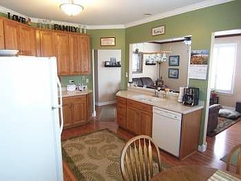 4th image of 334 Dorchester Ln