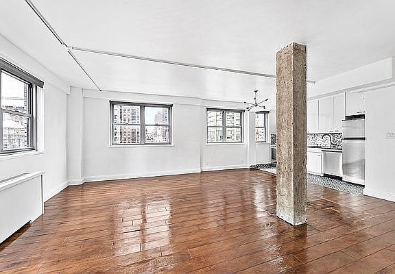 5th image of 211 E 53rd St APT 14C