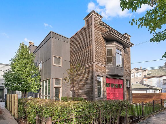 2nd image of 2414 W Cuyler Ave #A