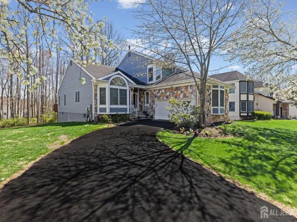 36 Lavender Dr, Princeton, NJ 08540