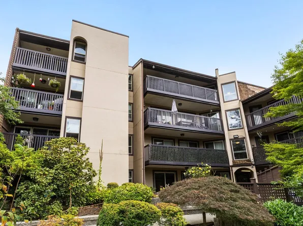 9867 Manchester Dr #210, Burnaby, BC V3N 4P6