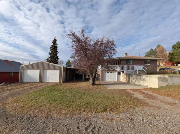 210 S High St, Lewistown, MT 59457