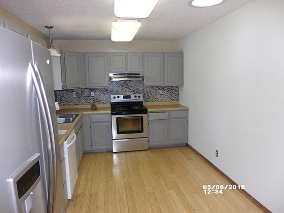 2nd image of 15541 S Ham Lake Dr NE