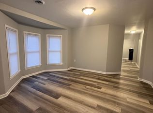 406 S Oak St, Iola, KS 66749